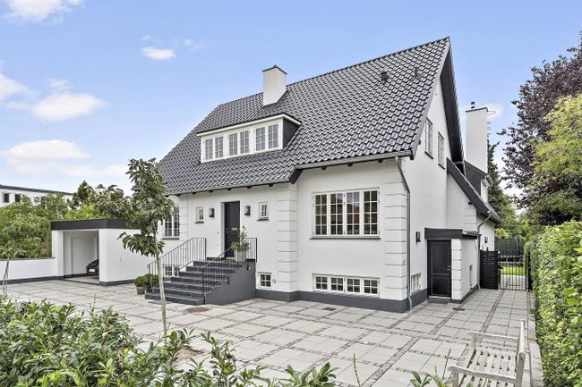 Lysagervej 11, 2920 Charlottenlund